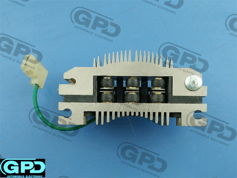 HXR636